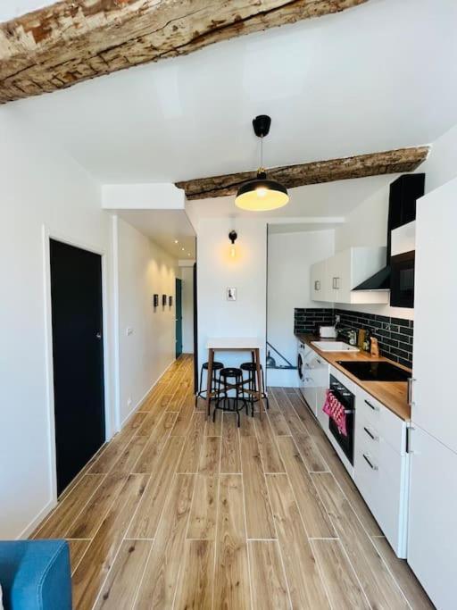 Superbe Appartement Au Coeur Du Mourillon Refais A Neuf Proche Des Plage Toulon Exteriör bild